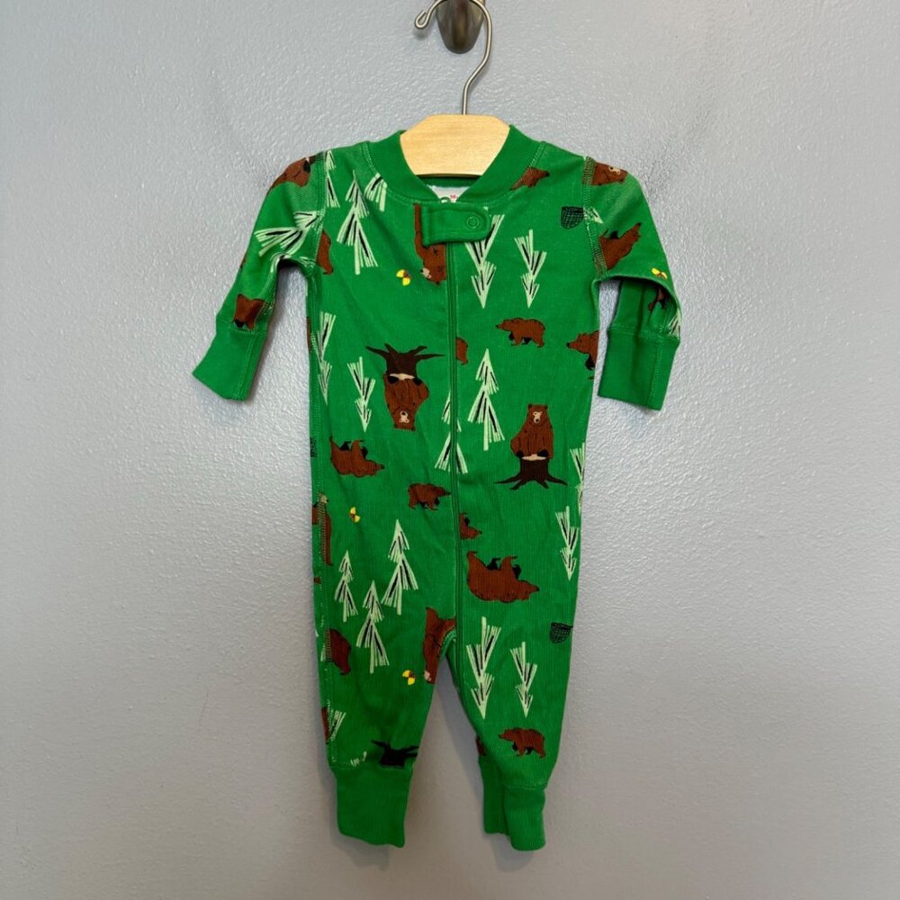 HANNA ANDERSSON green bear print sleeper size 50 or 0-6 months